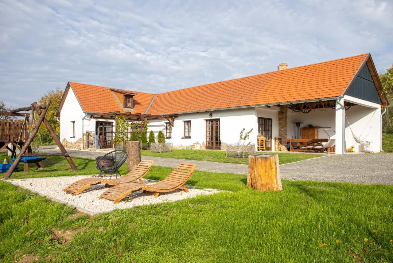 Hotel Kishosszuret Vendeghaz Pécsvárad Exteriér fotografie