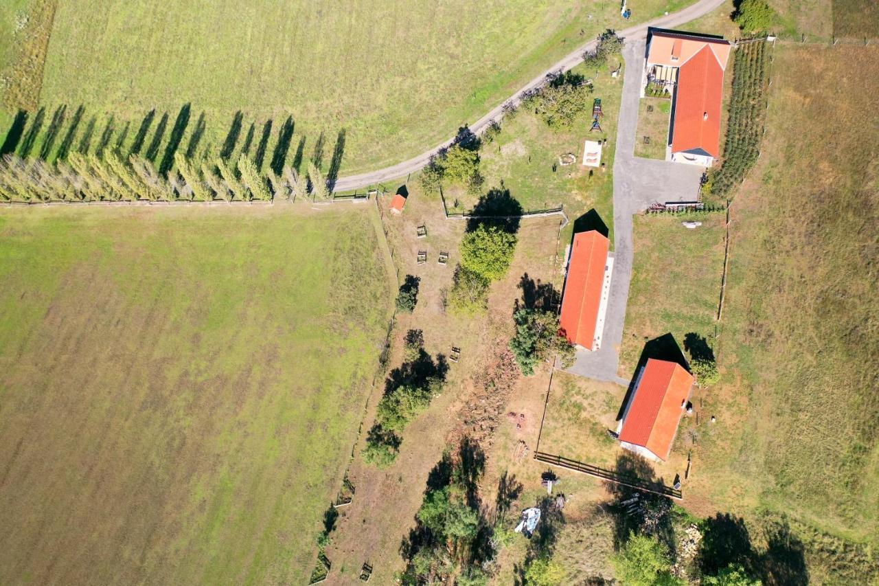 Hotel Kishosszuret Vendeghaz Pécsvárad Exteriér fotografie